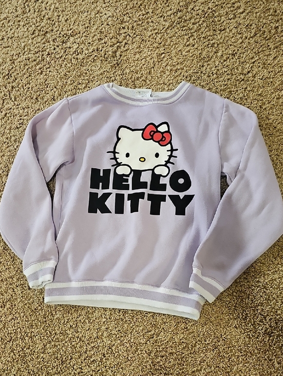 Hello Kitty Other - Hello Kitty Lilac Crewneck Sweatshirt with Pink Bow